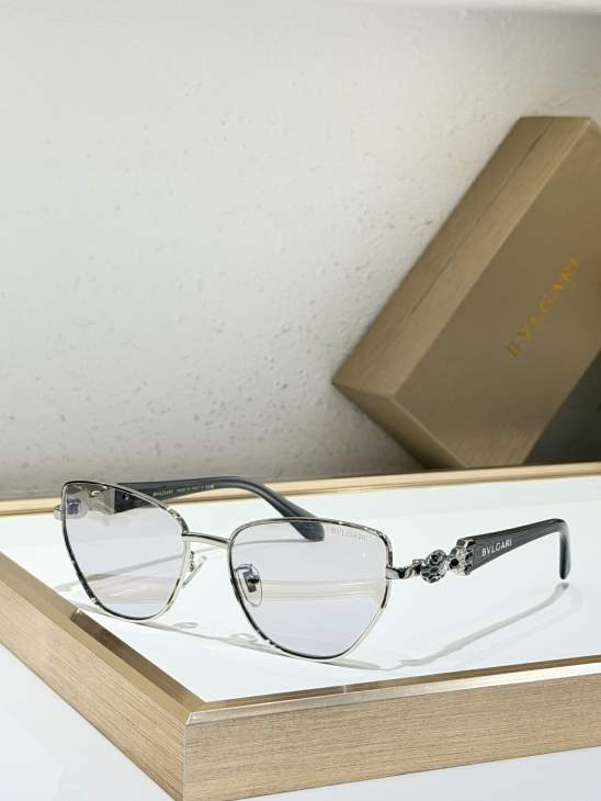 Picture of Bvlgari Sunglasses _SKUfw79165081fw